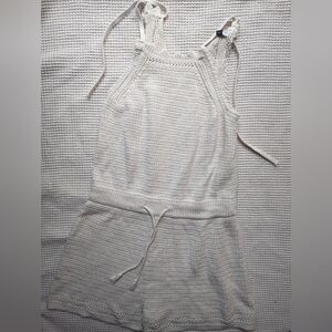 Women's Universal Thread knit romper. Size S.